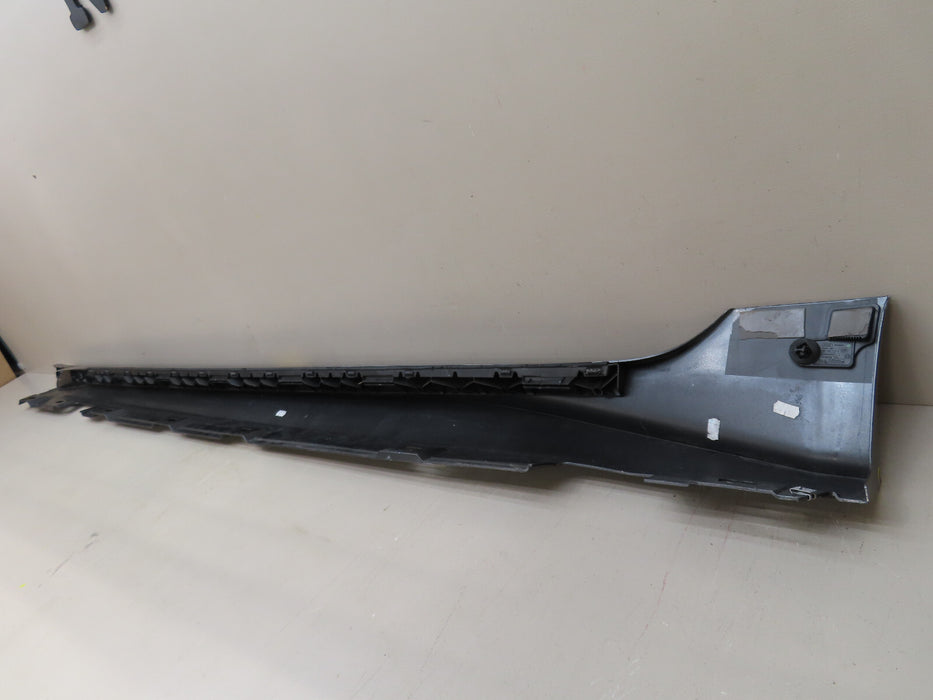 2018 - 2020 AUDI A5 SPORTBACK RIGHT SIDE SKIRT ROCKER PANEL MOLDING OEM 8w885386