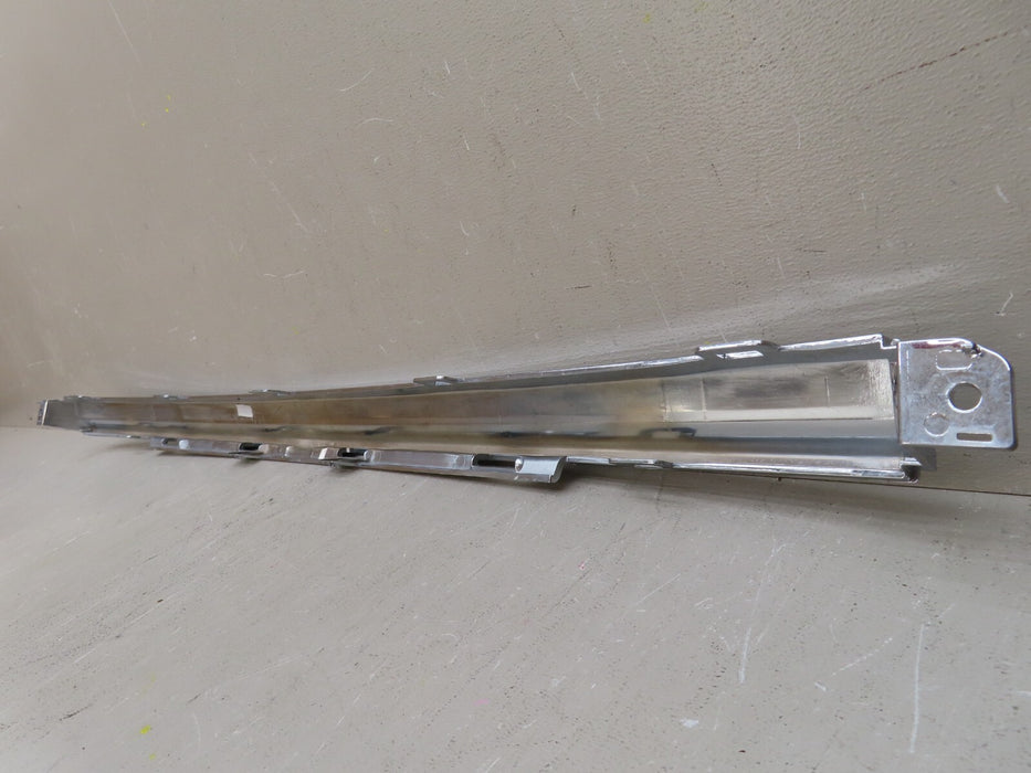 2021-2023 JEEP GRAND CHEROKEE L REAR CENTER BUMPER MOLDING TRIM OEM 6XP47SZ0AA