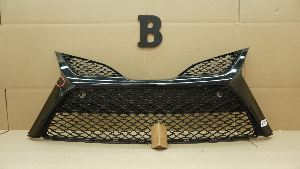 2018-2020 TOYOTA CAMRY SE XSE FRONT LOWER BUMPER GRILLE GRILL OEM 53113-06130/40
