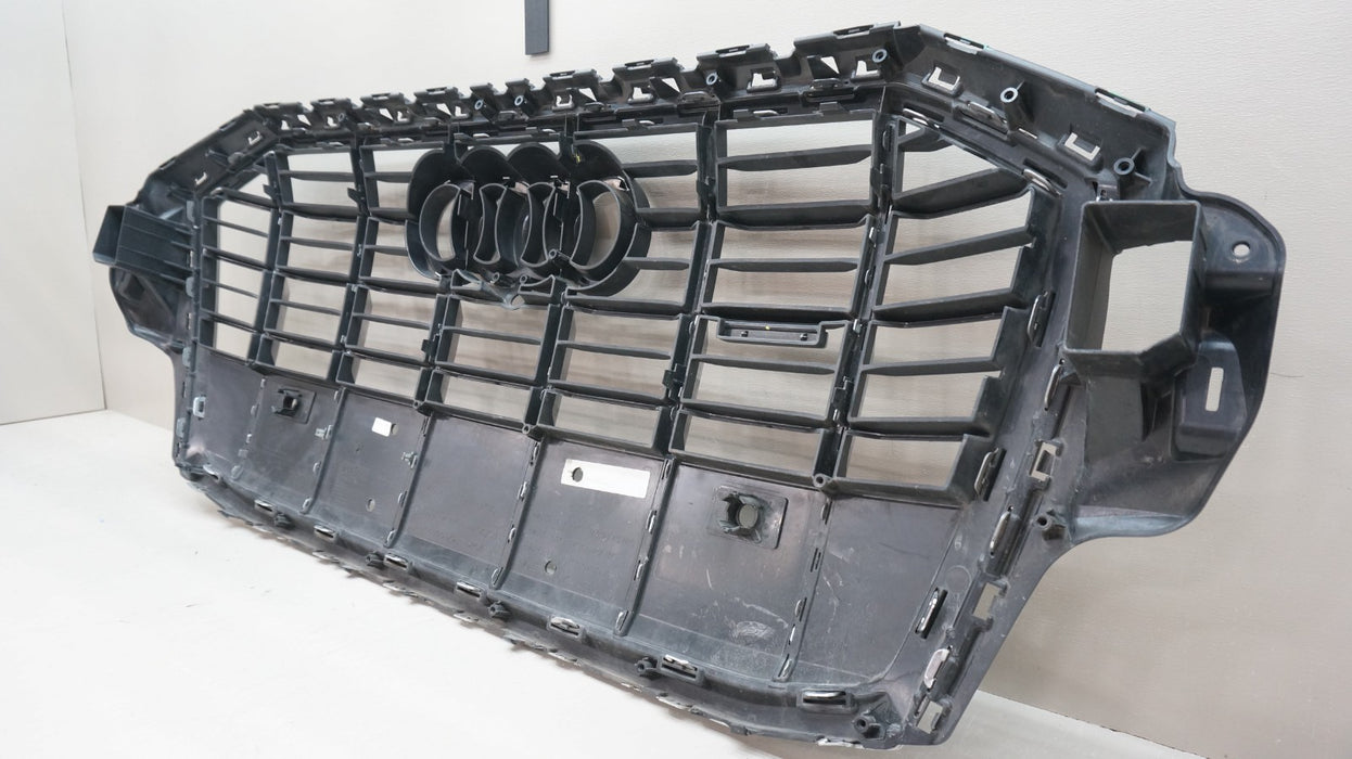 2020-2022 AUDI Q7 FRONT GRILLE OEM 4M0-853-651-AJ