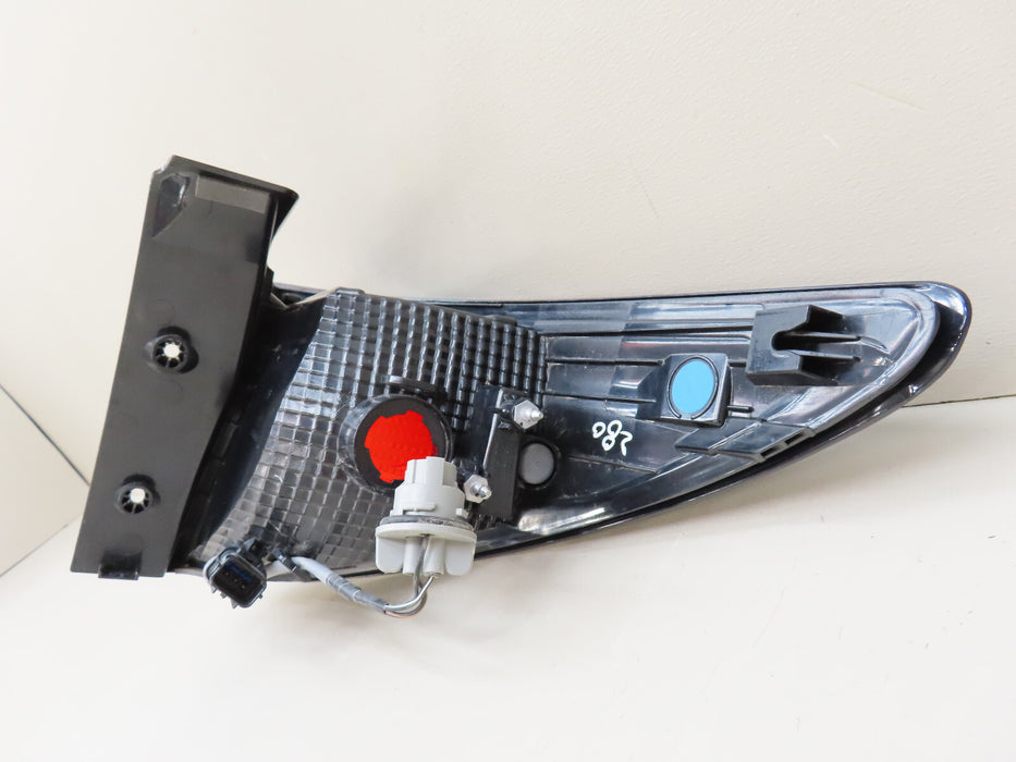 2022-2024 HYUNDAI TUCSON REAR LEFT DRIVER SIDE TAIL LIGHT OUTER OEM