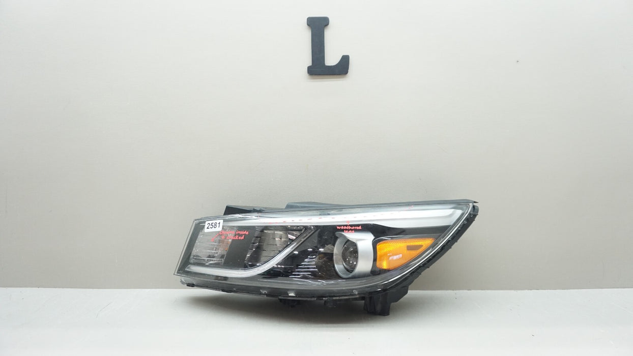 2015-2018 KIA SEDONA FRONT LEFT DRIVER SIDE HALOGEN W / LED HEADLIGHT OEM