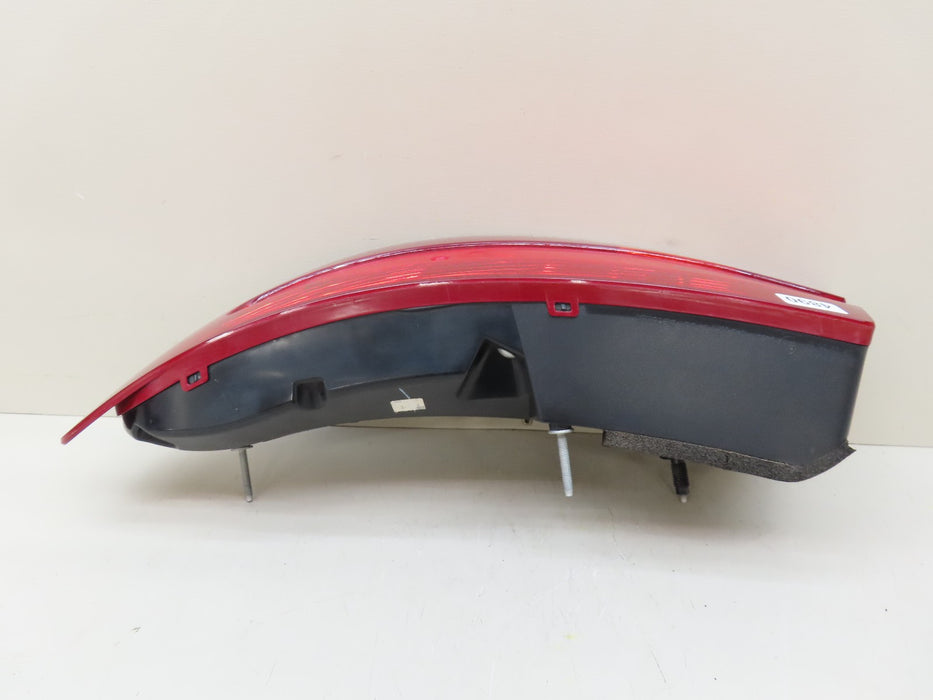 ASTON MARTIN D89,V8 VANTAGE REAR RIGHT PASSENGER SIDE TAIL LIGHT OEM