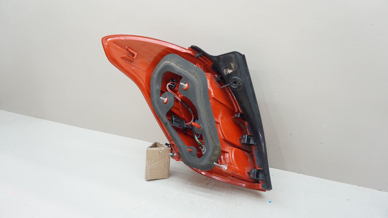 2013-2016 BUICK ENCORE REAR RH RIGHT PASSENGER SIDE TAIL LIGHT OEM