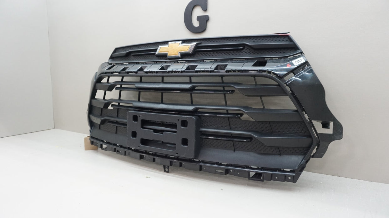2021-2022 CHEVROLET TAHOE FRONT RADIATOR GRILLE GRILL OEM 42756111