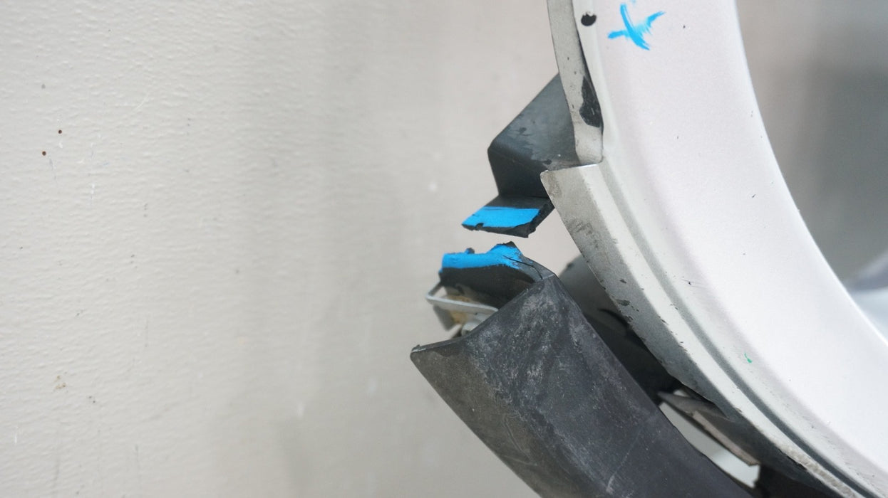 2015-2018 JEEP RENEGADE FRONT BUMPER RADIATOR GRILLE OEM 735587827