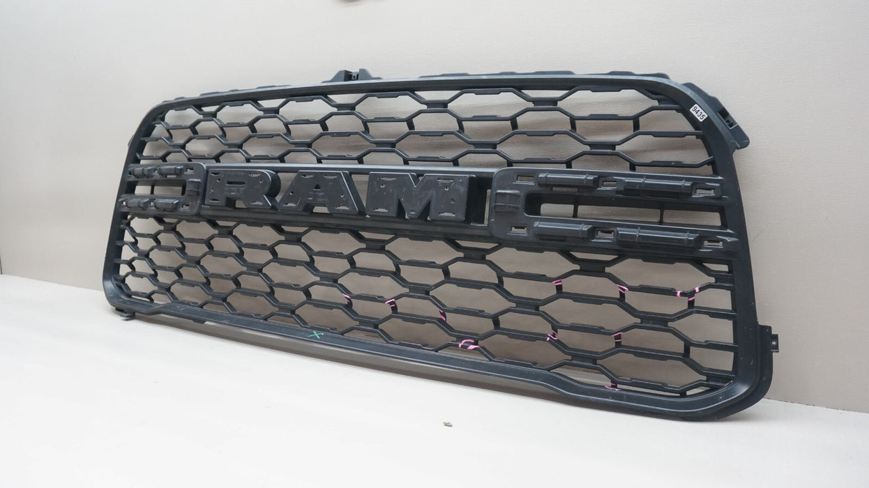 2019-2024 DODGE RAM 2500 3500 FRONT BUMPER RADIATOR GRILLE INSERT OEM