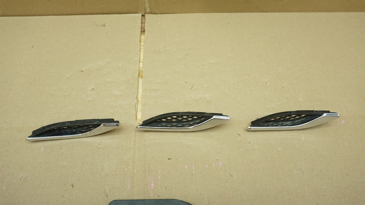 2014-2019 MASERATI GHIBLI SQ4 RH FRONT FENDER VENT GRILL TRIM OEM C799 670028905