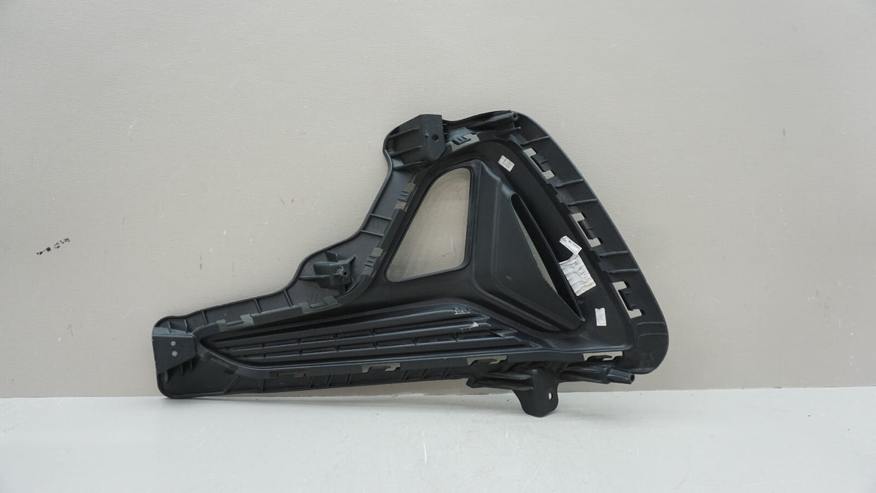 2018 2019 HYUNDAI SONATA FRONT RIGHT RH PASSENGER SIDE FOG LIGHT BEZEL TRIM OEM