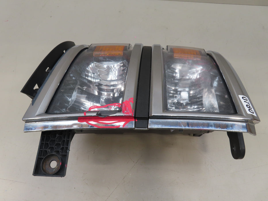 2014 2015 CHEVROLET SILVERADO 1500 FRONT RIGHT PASSENGER HEADLIGHT HALOGEN OEM
