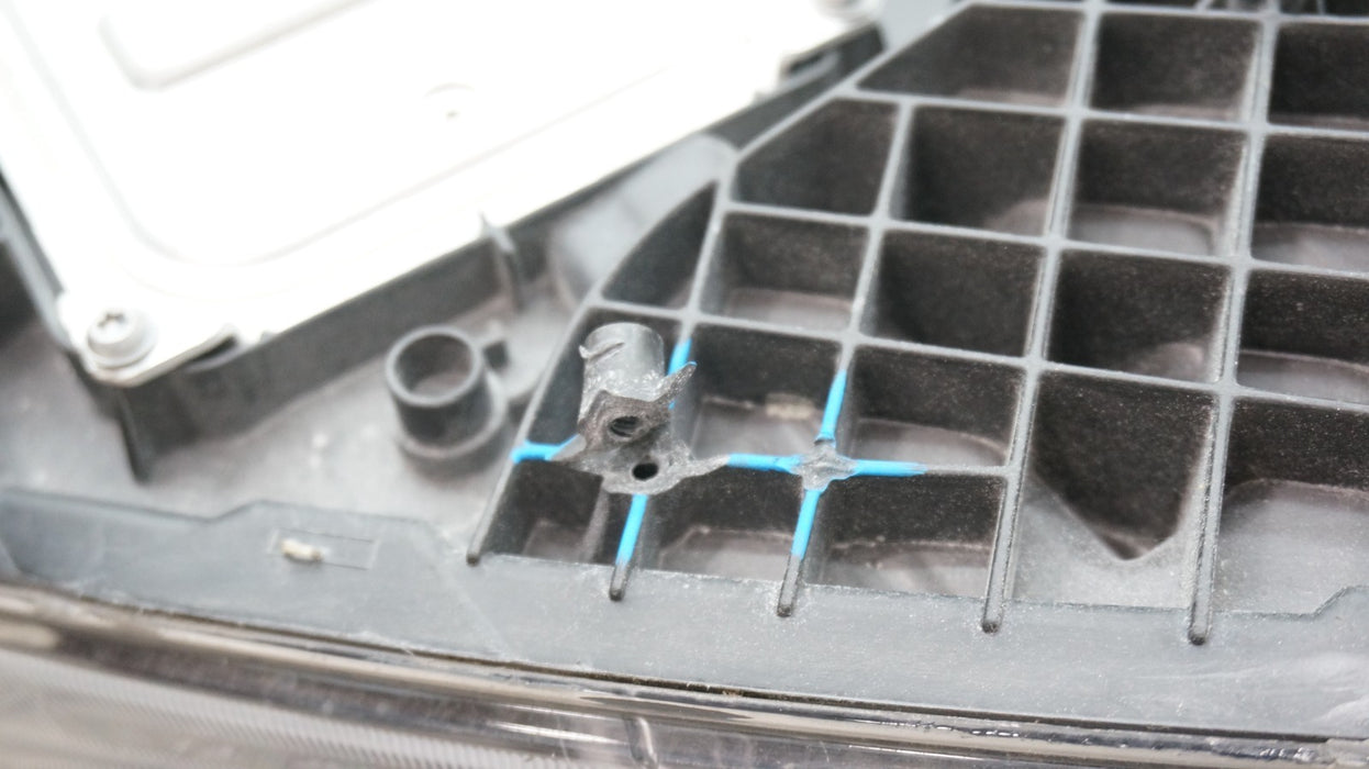 2016-2019 NISSAN SENTRA FRONT LEFT DRIVER SIDE LED HEADLIGHT OEM