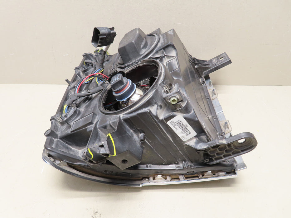 2014 2015 CHEVROLET SILVERADO RIGHT PASSENGER HEADLIGHT HALOGEN OEM 23223260