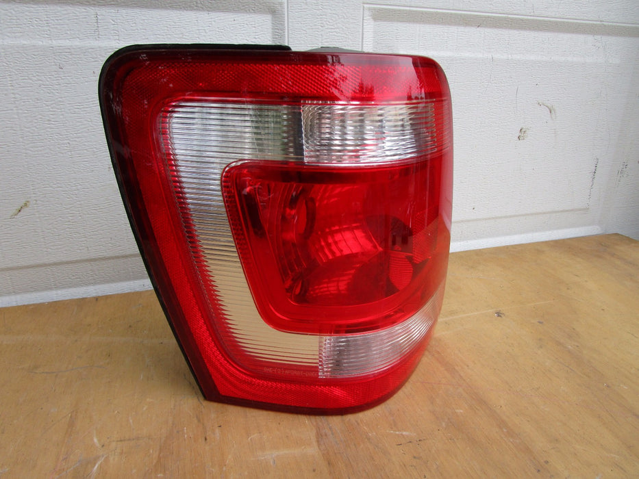 08 09 10 11 12 FORD ESCAPE REAR LEFT TAIL LIGHT OEM