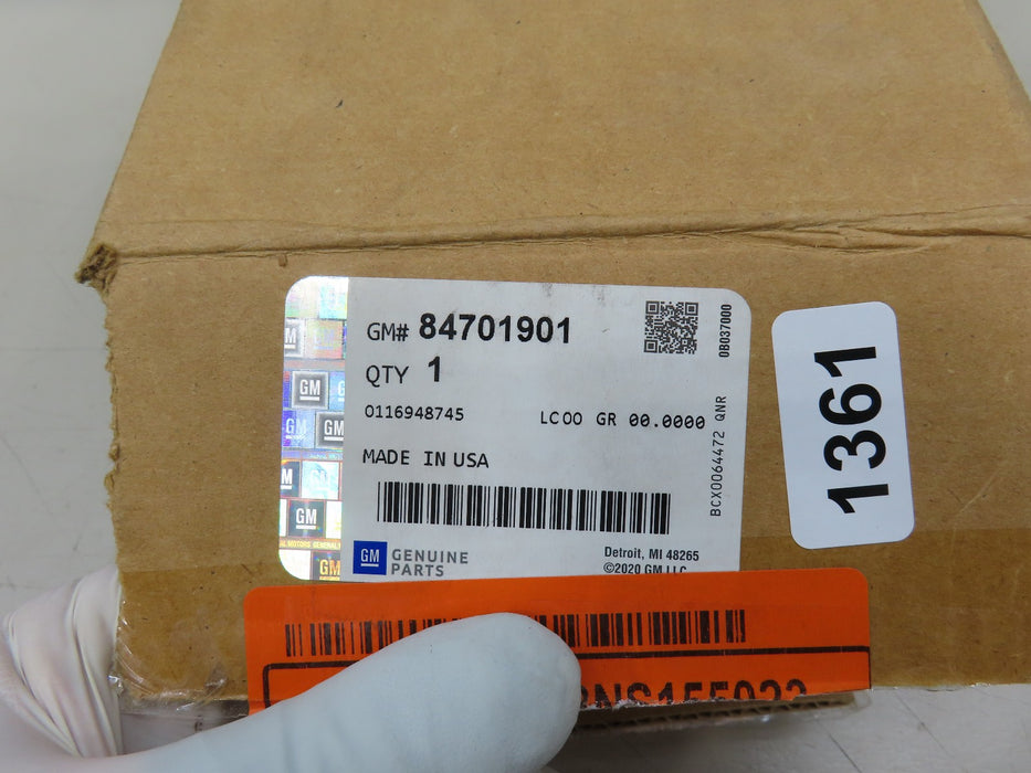 2022-2025 CHEVROLET EQUINOX LS FRONT ILLUMINATED BOWTIE EMBLEM OEM