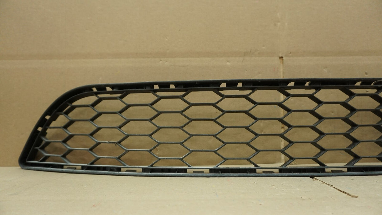 2015-2019 NISSAN SENTRA FRONT BUMPER CENTER GRILL GRILLE OEM 622544FY0A