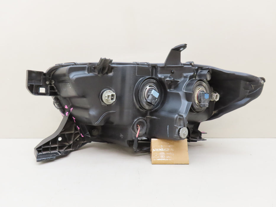 2016-2020 TOYOTA TACOMA FRONT RIGHT PASSENGER HEADLIGHT HALOGEN OEM