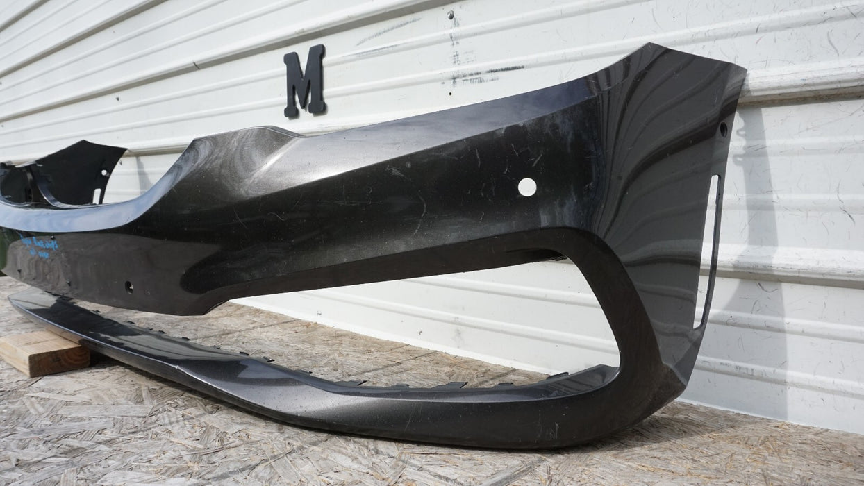 2017-2020 BMW 530i 5 SERIES FRONT BUMPER COVER OEM 7385336  17 18 19 20