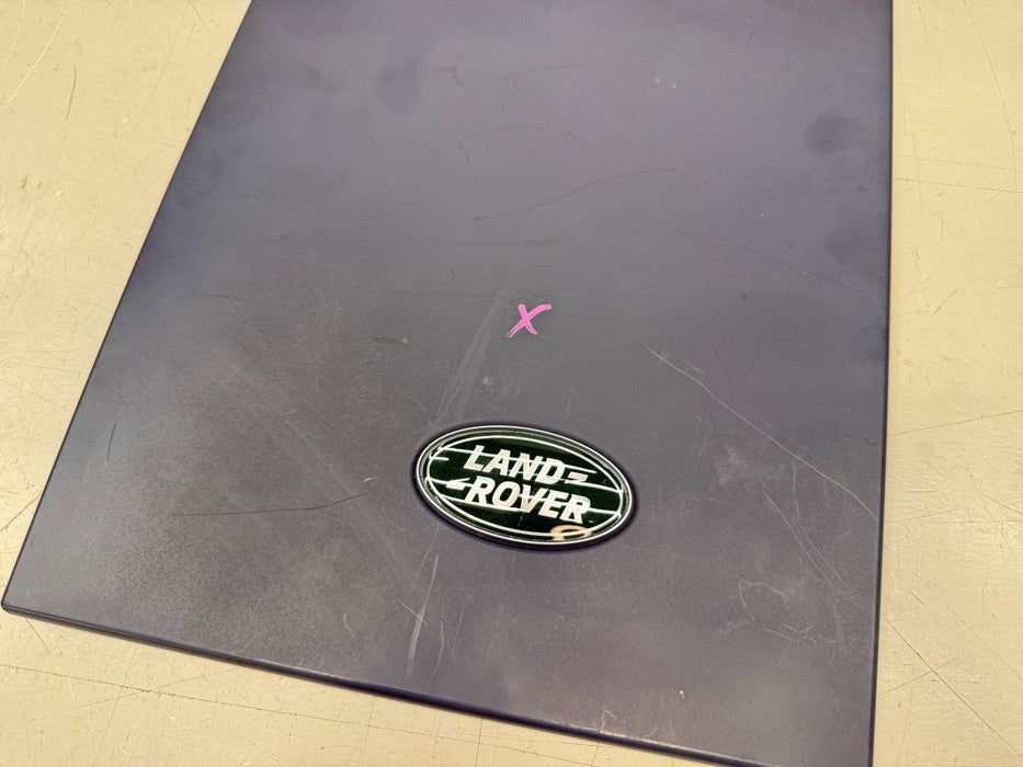 2020-2025 LAND ROVER DEFENDER L663 REAR BODY SIDE TRIM PANEL OEM LR174347