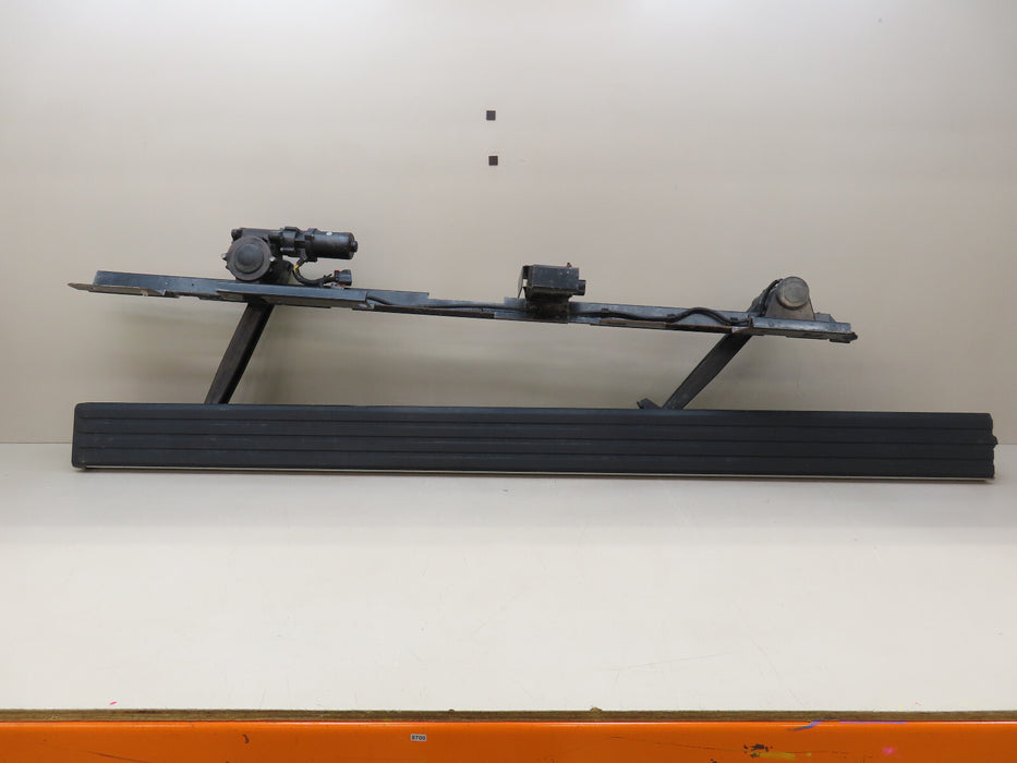 2020-2023 CHEVROLET/GMC SILVERADO SIERRA 1500 RIGHT POWER RUNNING BOARD OEM