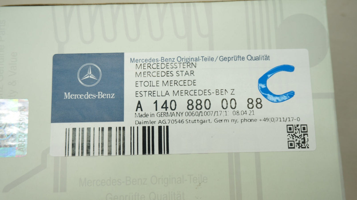 MERCEDES W124 W202 W203 W208 W210 W211 W220 HOOD EMBLEM OEM *MINT*