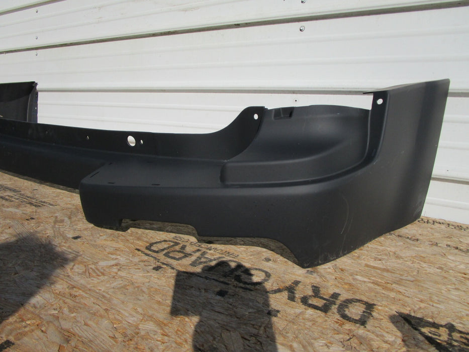 2005 2006 2007 CHEVROLET TRAILBLAZER REAR UPPER BUMPER COVER OEM