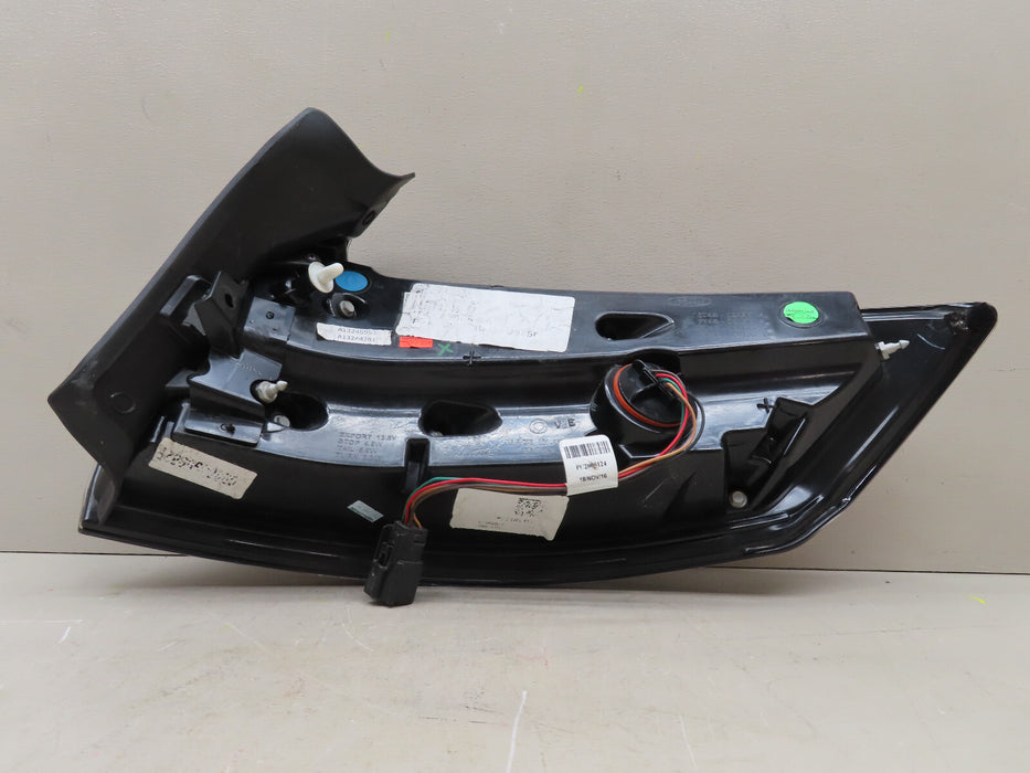 2015-2018 FORD EDGE LEFT LH LED TAIL LIGHT LAMP OEM  HT4Z13405E RPST