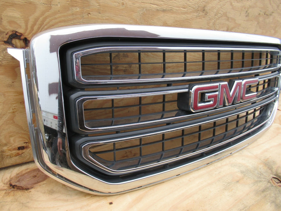 2015 - 2018 GMC YUKON FRONT RADIATOR COVER GRILL GRILLE PANEL CHROME PLASTIC OEM