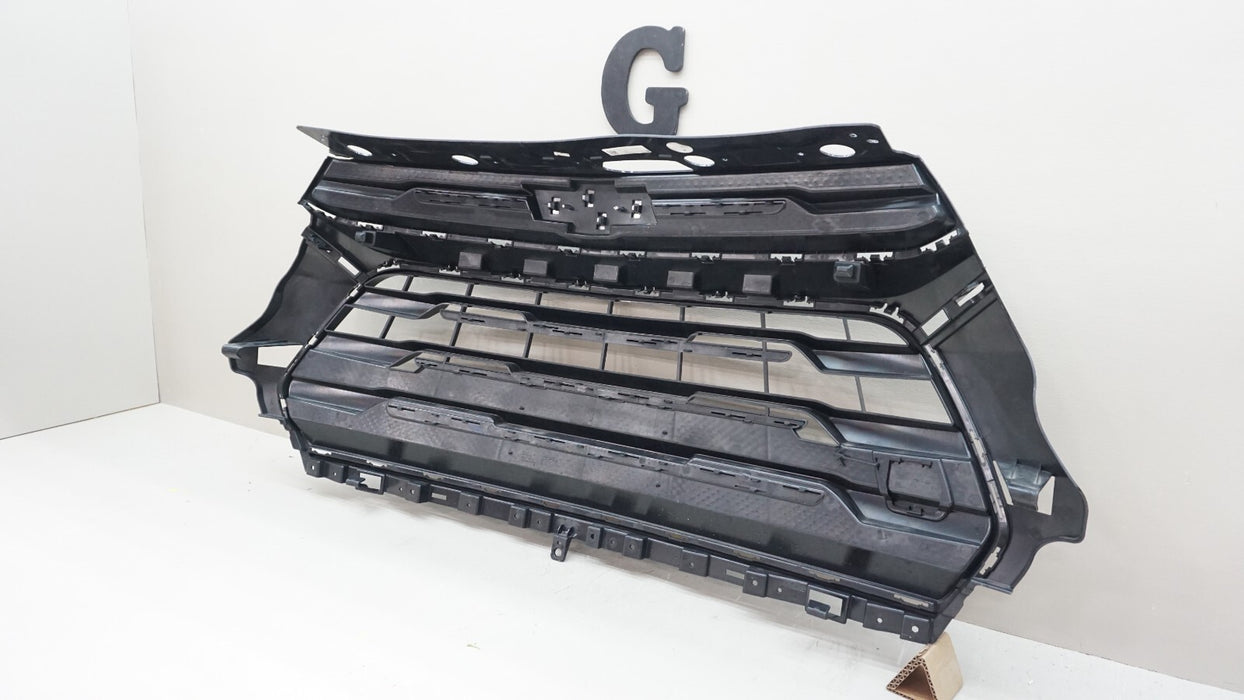 2021-2022 CHEVROLET TAHOE FRONT RADIATOR GRILLE GRILL OEM 42756111
