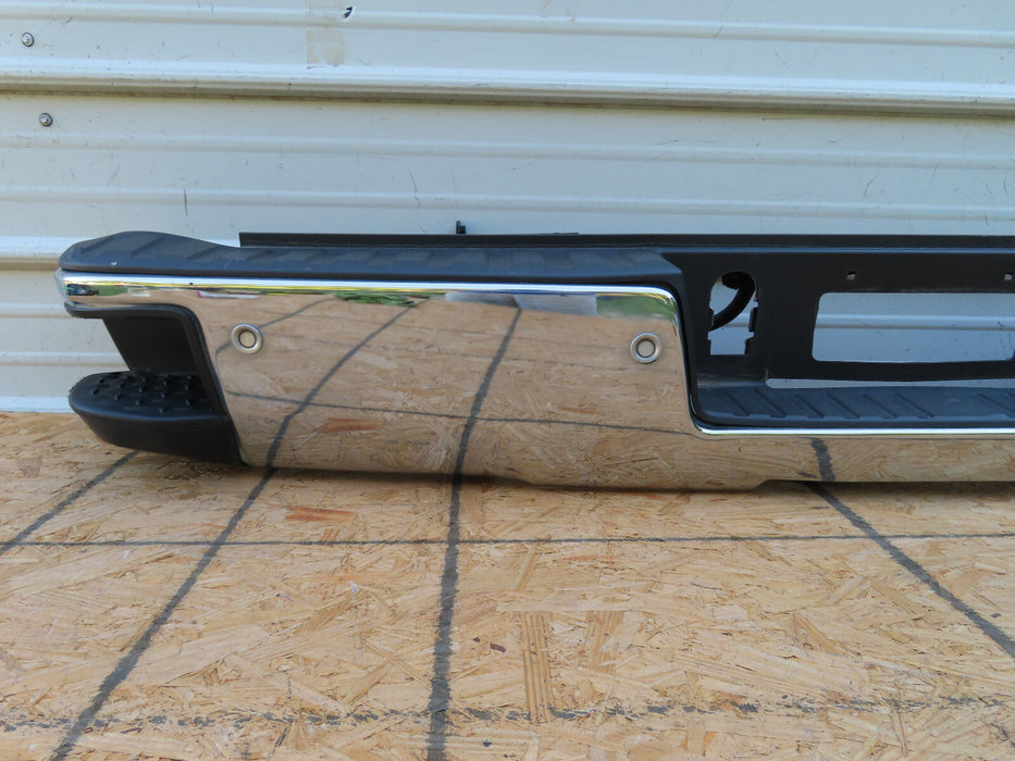 2014 2015 2016 2017 2018 GMC-Sierra Chevy-Silverado 1500 Rear Bumper OEM