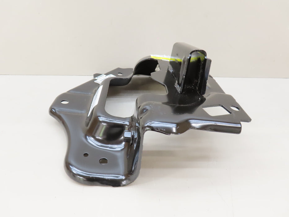 2014 2015 CHEVROLET SILVERADO 1500 FRONT RIGHT BUMPER INNER BRACKET OEM 22944861