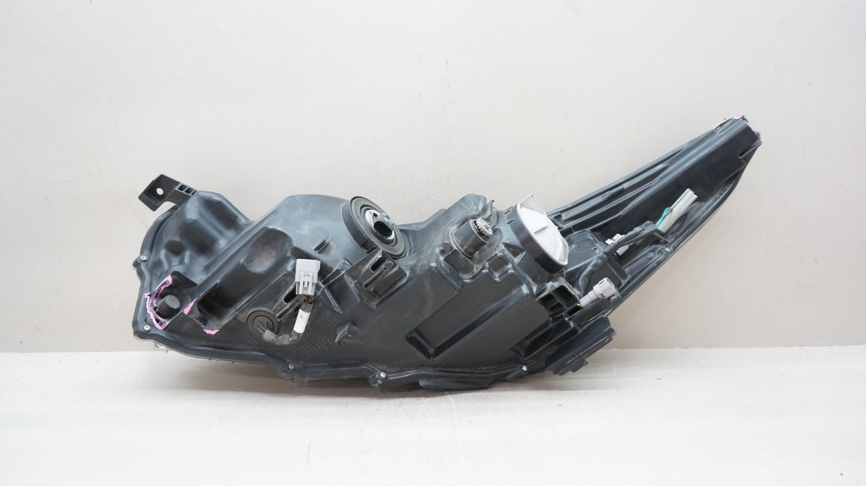 2017-2019 TOYOTA HIGHLANDER FRONT RIGHT PASSENGER SIDE HALOGEN HEADLIGHT OEM