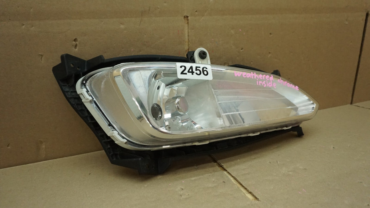 2013-2016 HYUNDAI SANTA FE SPORT FRONT RIGHT PASSENGER SIDE FOG LIGHT OEM