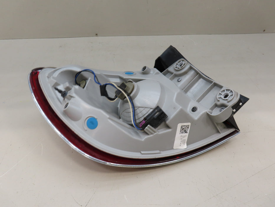 2008 - 2012 BUICK ENCLAVE RIGHT PASSENGER SIDE  TAIL LIGHT OEM