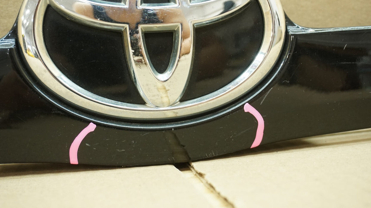 2007-2009 TOYOTA CAMRY GARNISH TAILGATE TRIM MOLDING OEM 76801-06120 07 08 09