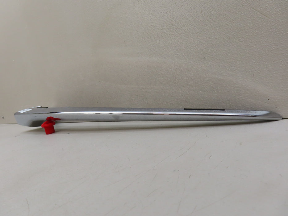 2023-2024 HONDA CR-V FRONT RIGHT HEADLIGHT  MOLDING TRIM OEM 33102-3A1-A010