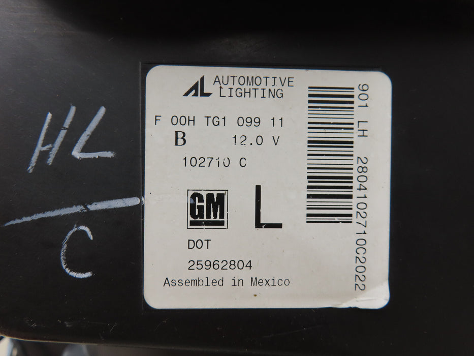 2007-2013 CHEVROLET SILVERADO 1500 FRONT LEFT DRIVER HEADLIGHT HALOGEN OEM