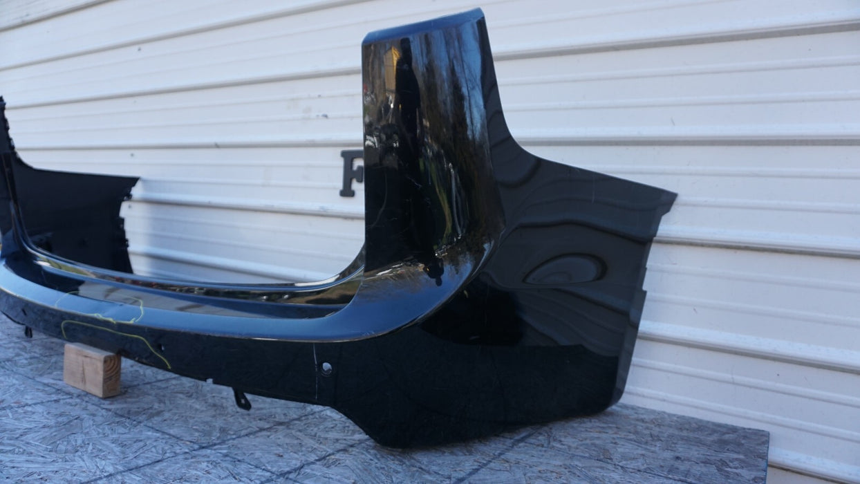 2017-2018 CHRYSLER PACIFICA REAR BUMPER COVER 5RP28TRMA OEM