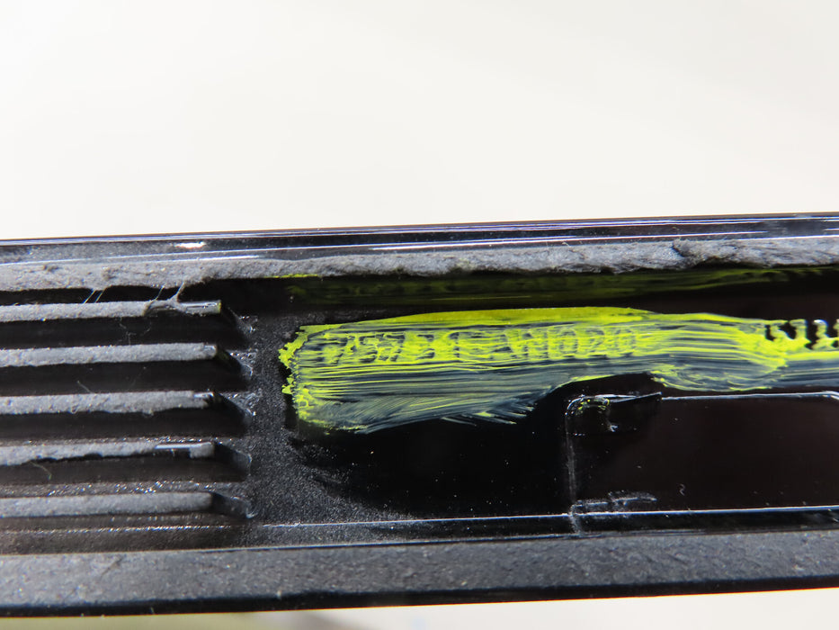 2022-2023 TOYOTA TUNDRA PLATINUM FRONT RIGHT PASSENGER SIDE DOOR MOLDING OEM