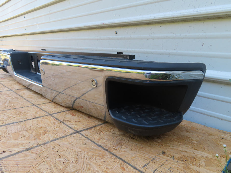 2014 2015 2016 2017 2018 GMC-Sierra Chevy-Silverado 1500 Rear Bumper OEM