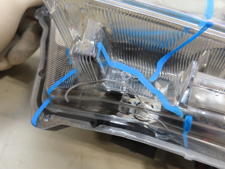 2017-2019 TOYOTA HIGHLANDER FRONT LEFT DRIVER SIDE HEADLIGHT HALOGEN OEM