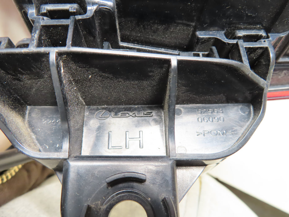 2020-2021 LEXUS ES350 ES300H TAIL LIGHT DRIVER SIDE OUTER LED OEM