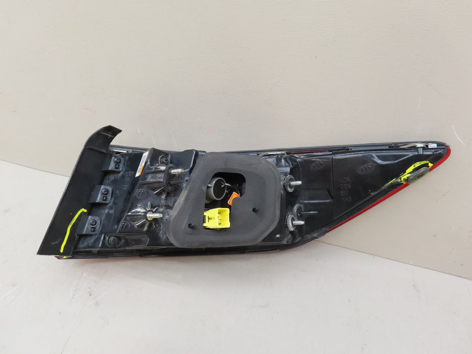 2017-2019 KIA CADENZA LEFT DRIVER SIDE TAIL LIGHT OEM