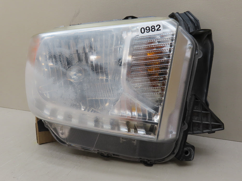 2014-2017 TOYOTA TUNDRA  RIGHT PASSENGER SIDE HEADLIGHT LAMP OEM