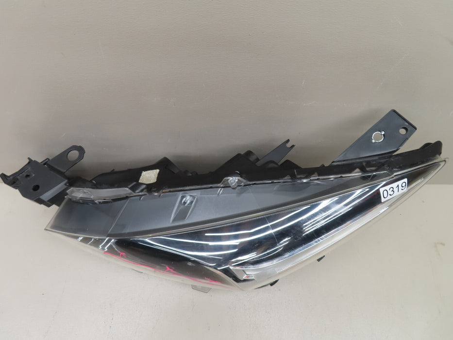 2017-2018 MAZDA 3 FRONT LEFT DRIVER SIDE HEADLIGHT HEAD LAMP HALOGEN OEM