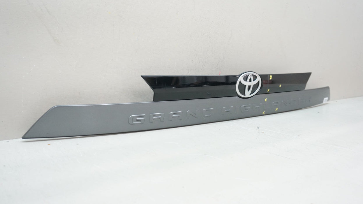 2024-2026 TOYOTA GRAND HIGHLANDER REAR TAILGATE GARNISH 76801-0E420 OEM