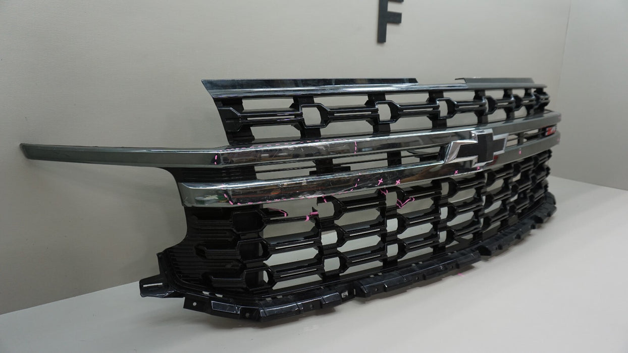 2021-2023 CHEVROLET TAHOE SUBURBAN FRONT MAIN GRILLE 84913569 OEM 21 22 23