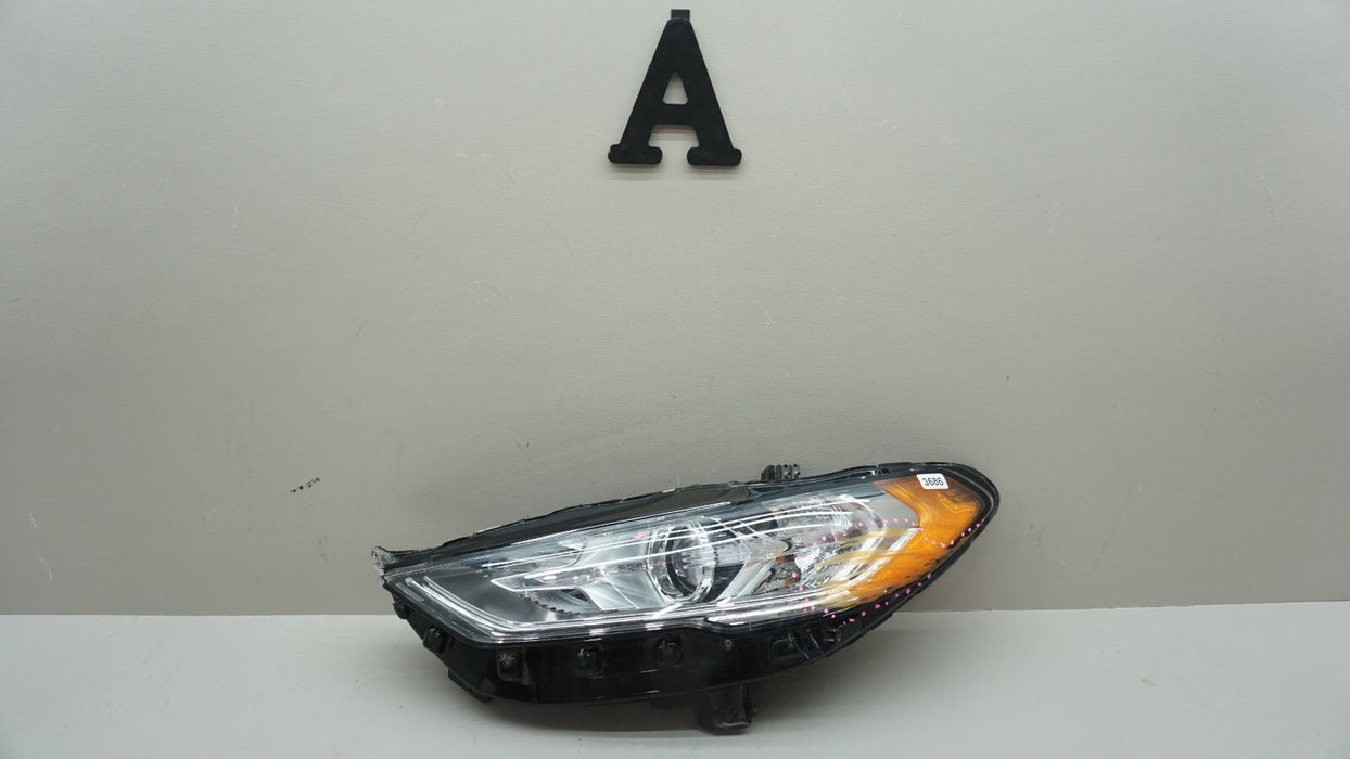 2017-2020 FORD FUSION FRONT LEFT SIDE HEADLIGHT LAMP HALOGEN OEM HS73-13W030-AK