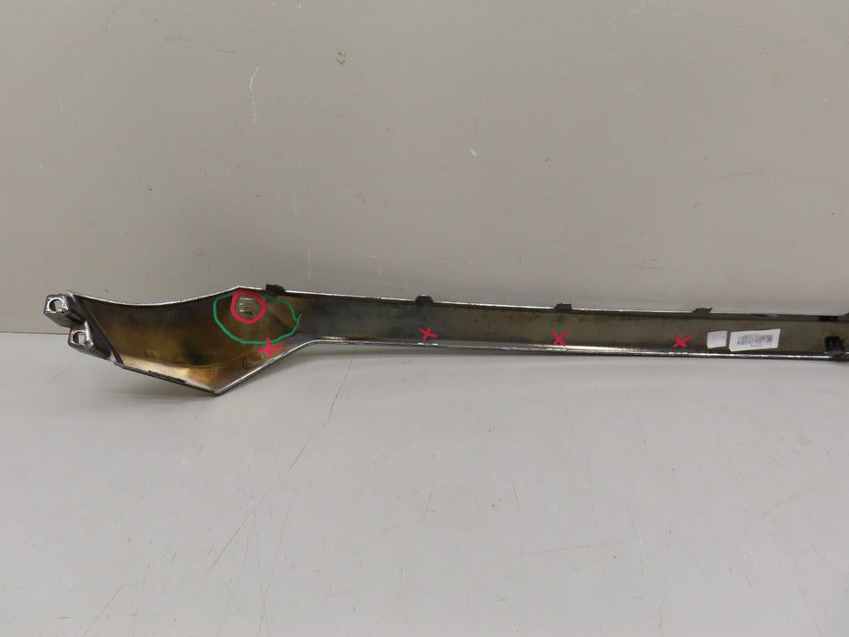 2019 2020 HYUNDAI SANTA FE FRONT CENTER MOLDING OEM