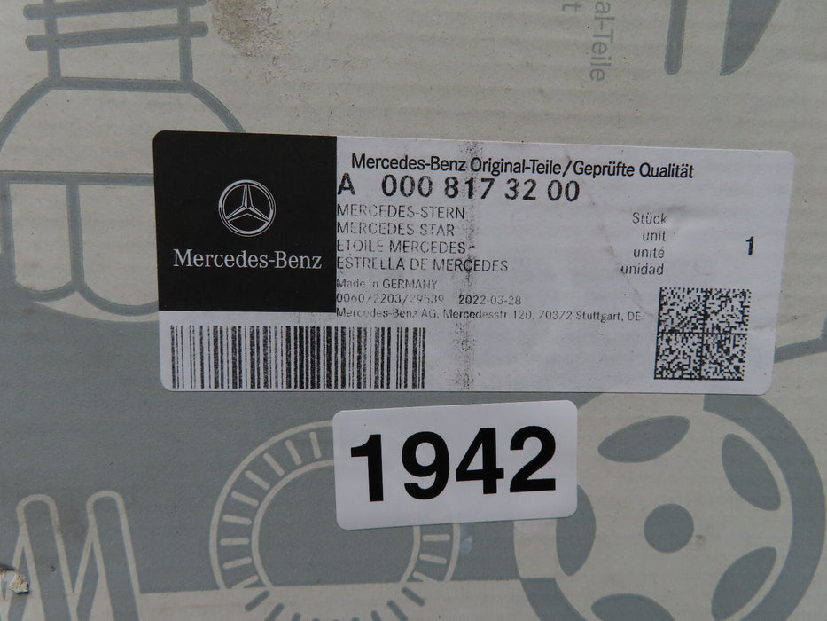 2018-2020 MERCEDES-BENZ C300,E350,E450,S560 FRONT EMBLEM OEM A0008173200