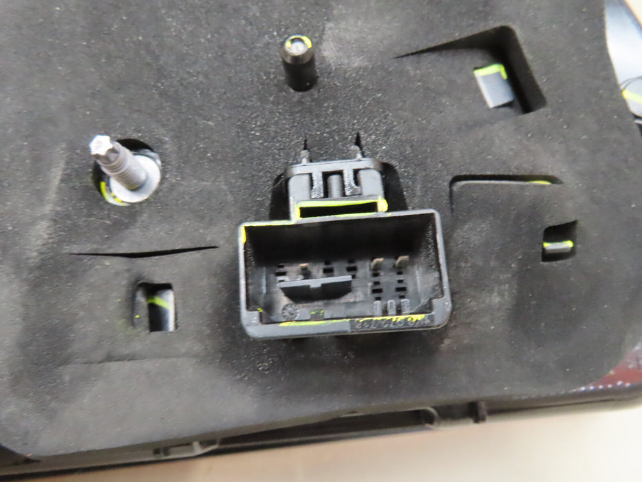 2021 2022 VOLKSWAGEN ATLAS REAR RIGHT PASSENGER TAIL LIGHT INNER LED OEM